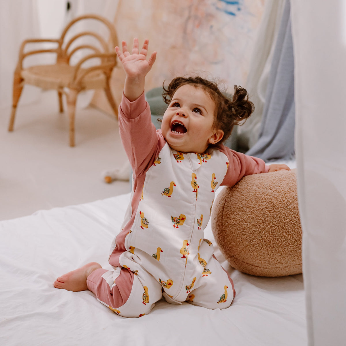 Bamboo Muslin Raglan Long Sleeve Footed Sleep Bag | 2.5 TOG – Five Little Ducks