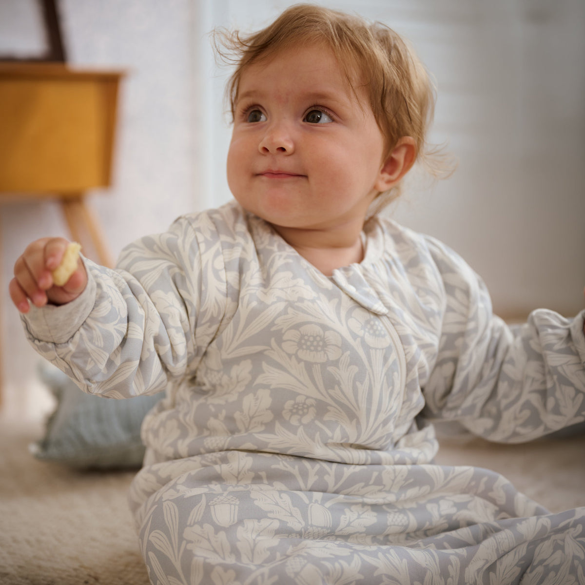 Acorn Slate Blue sleep bag, lifestyle detail