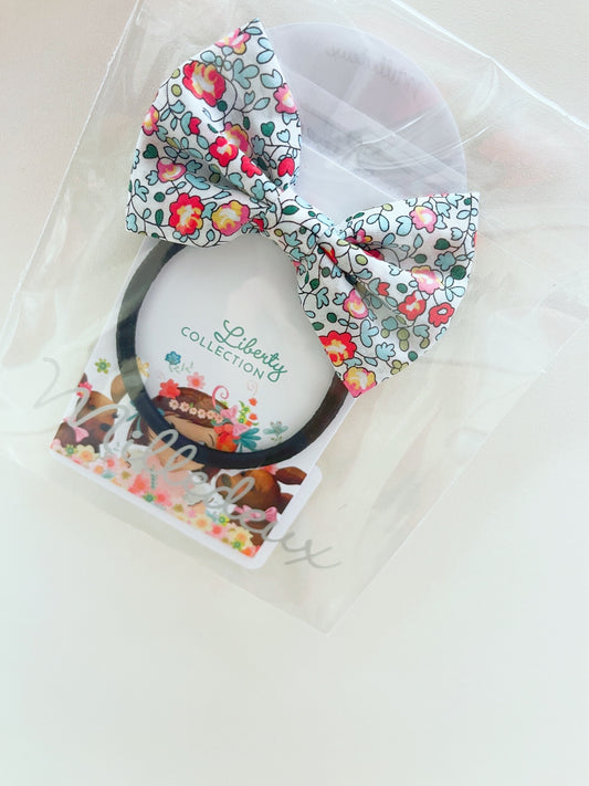 Small Liberty Bow tie Bow-Elastic Band - Hello Kids Baby Store