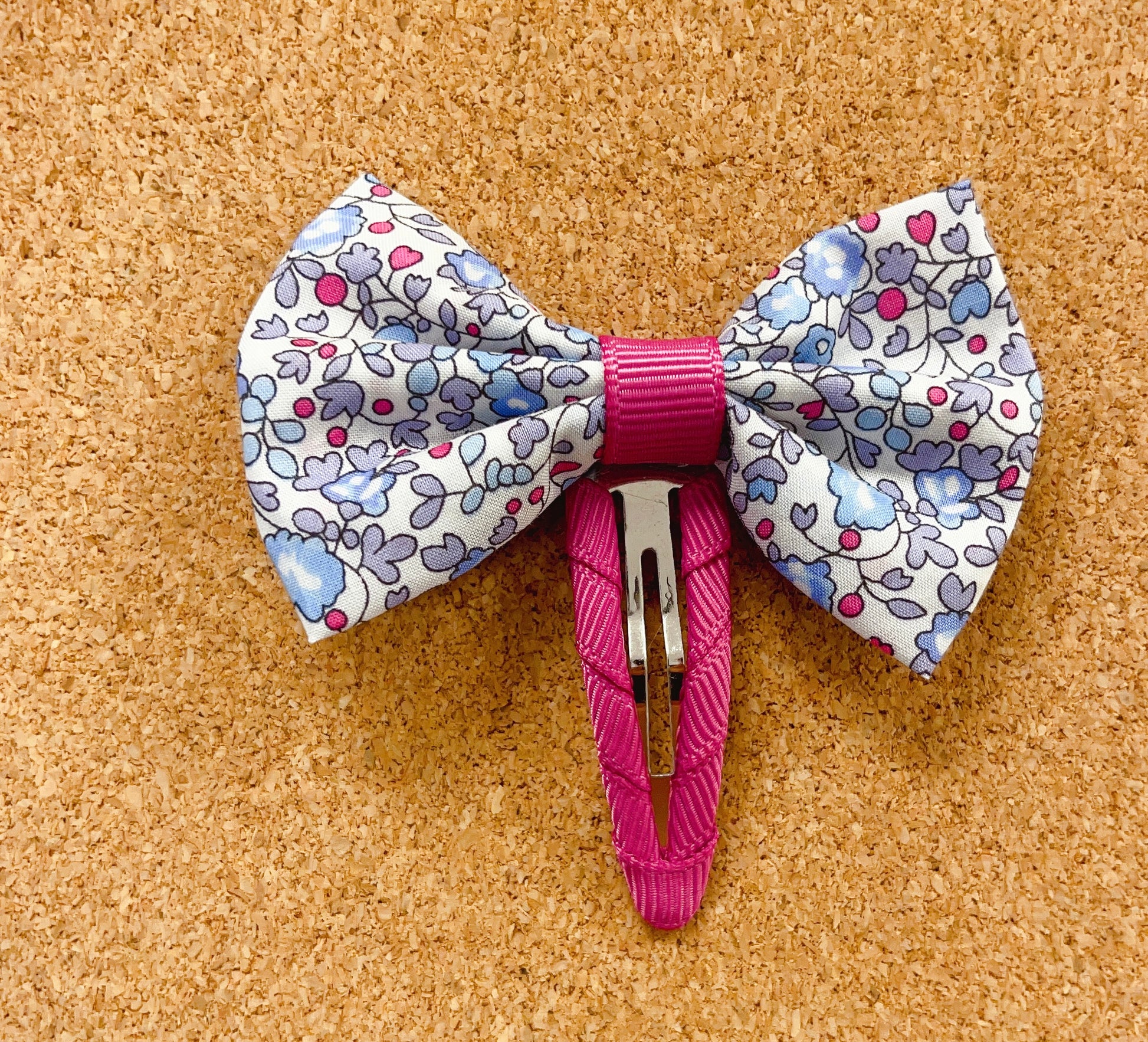 Small bowtie bow - Hello Kids Baby Store